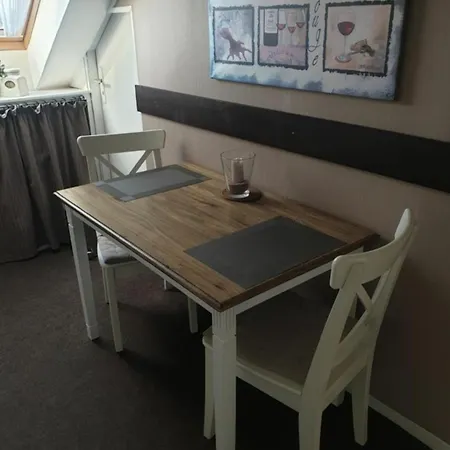 Taube Apartment *